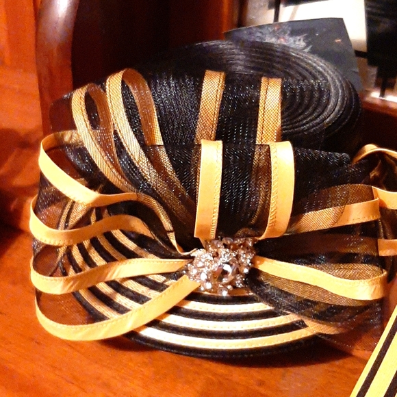 Women's Special Occasion Dress Hat - Picture 1 of 7